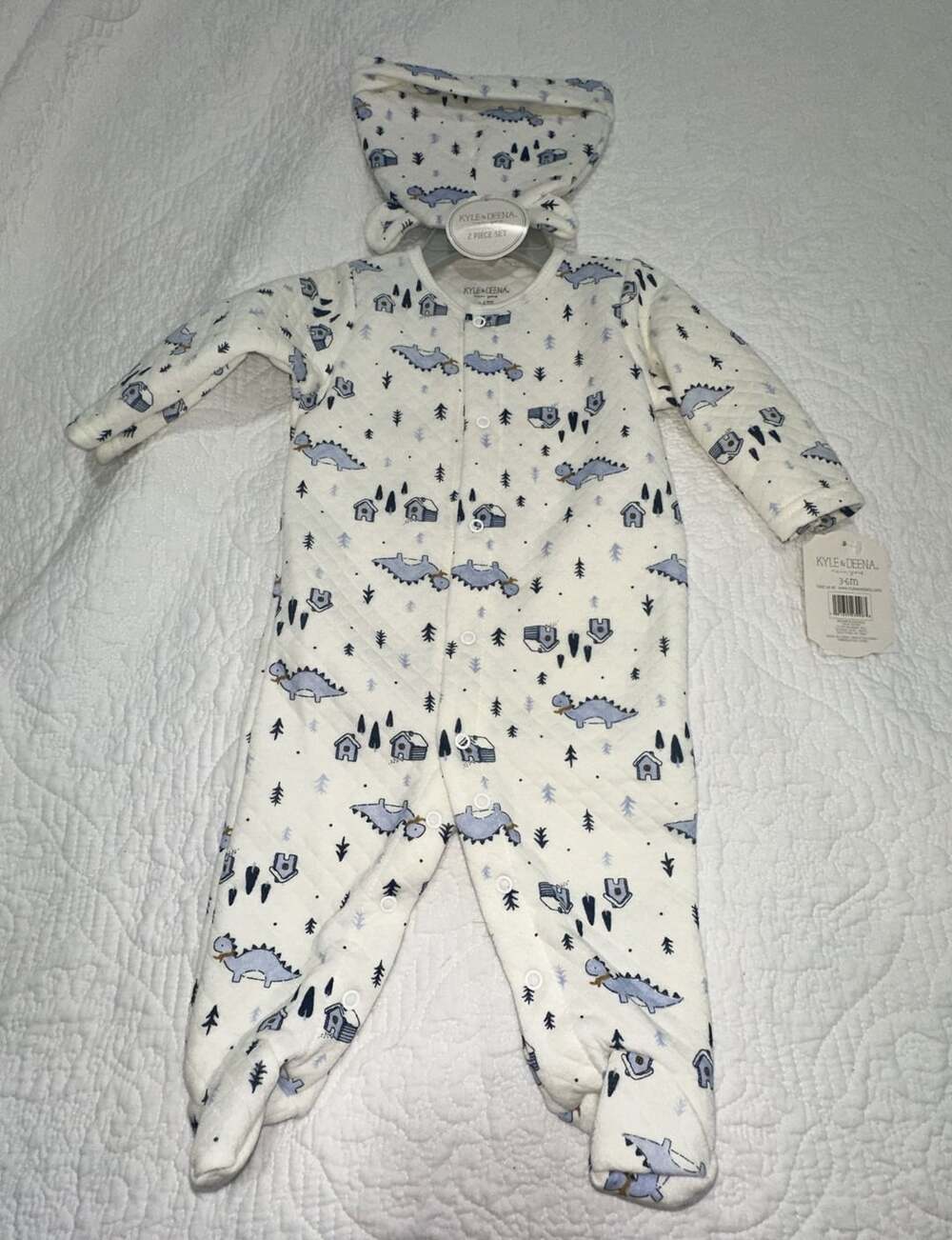 Kyle & Deena 2-Piece Dinosaur and Cabin Print Quilted Footie and Hat Set